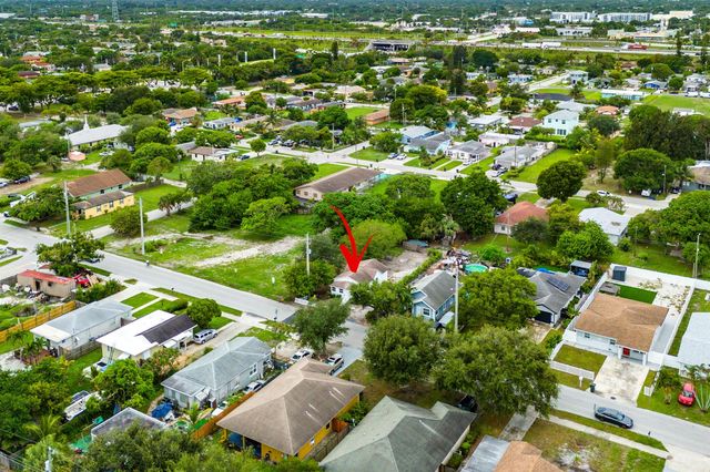 114 NW 10th Avenue, Delray Beach, FL 33444
