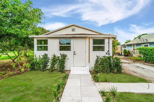 114 NW 10th Avenue, Delray Beach, FL 33444