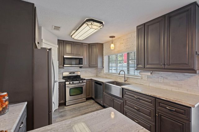 9630 Cannock Chase Drive, Houston, TX 77065