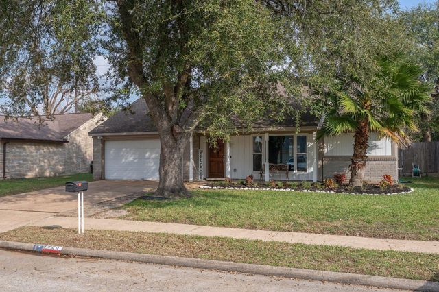 9630 Cannock Chase Drive, Houston, TX 77065