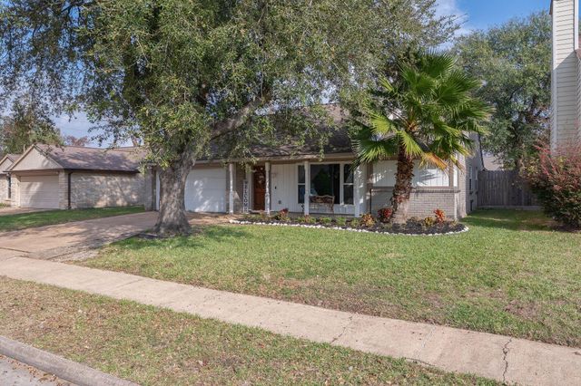 9630 Cannock Chase Drive, Houston, TX 77065