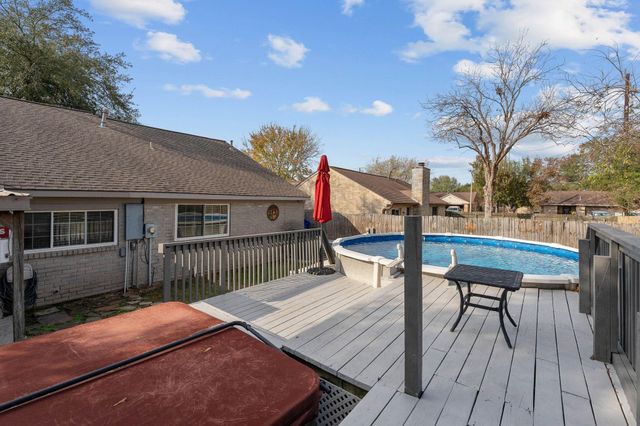 9630 Cannock Chase Drive, Houston, TX 77065