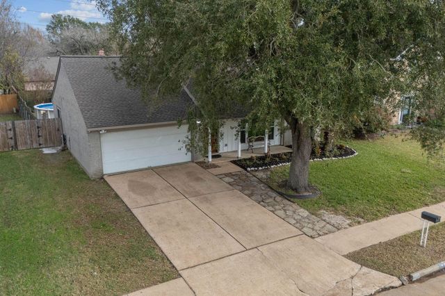 9630 Cannock Chase Drive, Houston, TX 77065