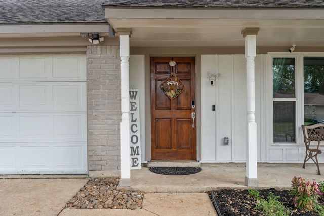 9630 Cannock Chase Drive, Houston, TX 77065