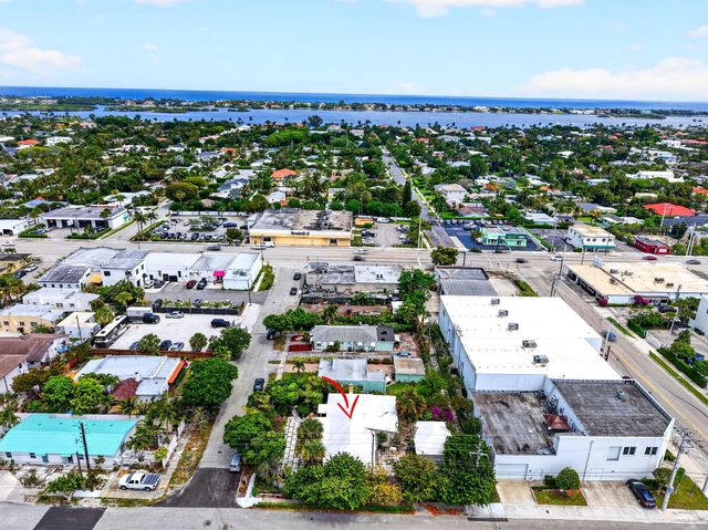 424 Oxford Street, West Palm Beach, FL 33405