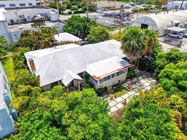 424 Oxford Street, West Palm Beach, FL 33405