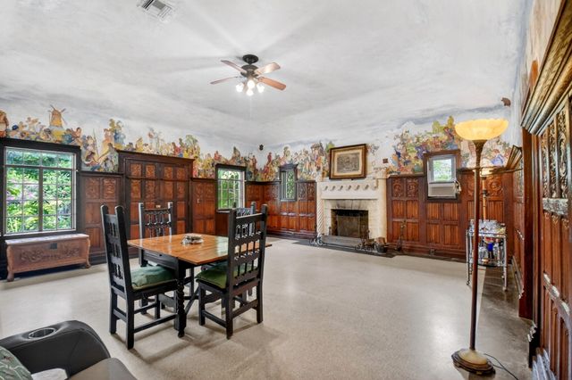 424 Oxford Street, West Palm Beach, FL 33405