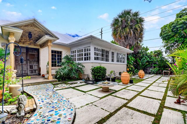 424 Oxford Street, West Palm Beach, FL 33405
