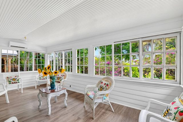 424 Oxford Street, West Palm Beach, FL 33405