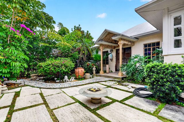 424 Oxford Street, West Palm Beach, FL 33405