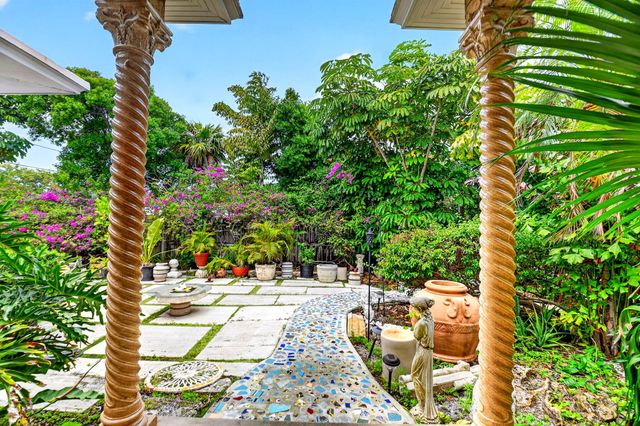 424 Oxford Street, West Palm Beach, FL 33405