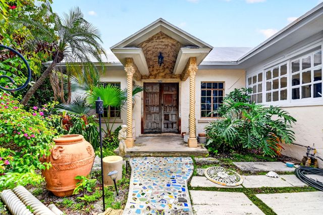 424 Oxford Street, West Palm Beach, FL 33405