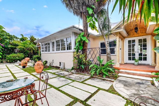 424 Oxford Street, West Palm Beach, FL 33405
