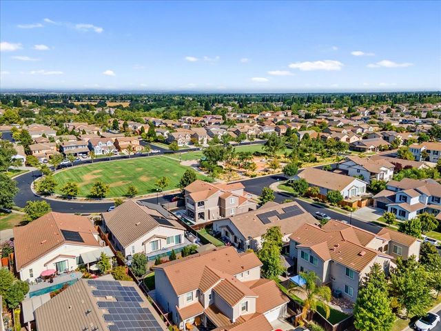 2133 Lemontree Way, Roseville, CA 95747