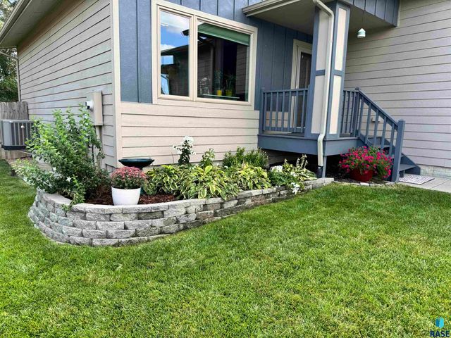 7801 W 65th St Street, Sioux Falls, SD 57106