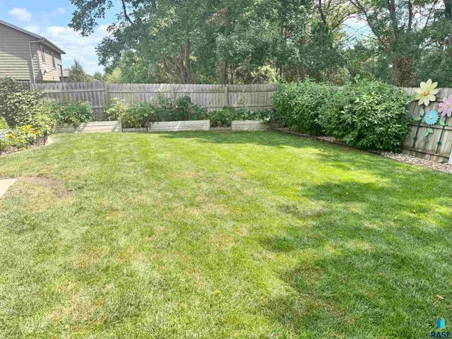 7801 W 65th St Street, Sioux Falls, SD 57106
