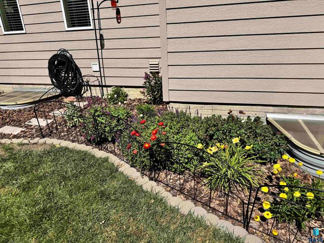7801 W 65th St Street, Sioux Falls, SD 57106