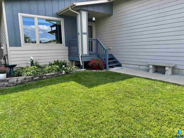 7801 W 65th St Street, Sioux Falls, SD 57106