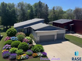 7801 W 65th St Street, Sioux Falls, SD 57106