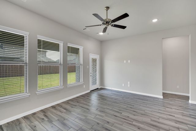 821 Cavalcade Drive, Ferris, TX 75125
