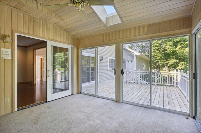 16310 24th Avenue N, Plymouth, MN 55447