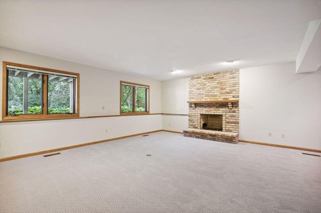 16310 24th Avenue N, Plymouth, MN 55447