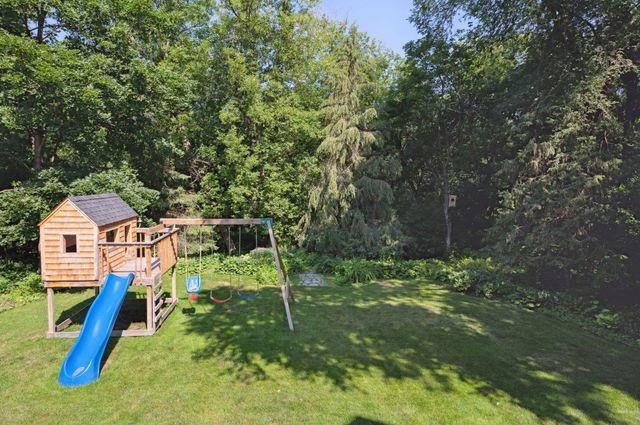 16310 24th Avenue N, Plymouth, MN 55447