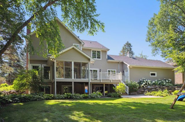 16310 24th Avenue N, Plymouth, MN 55447
