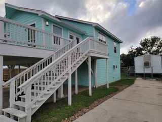 1010 22nd Street, San Leon, TX 77539