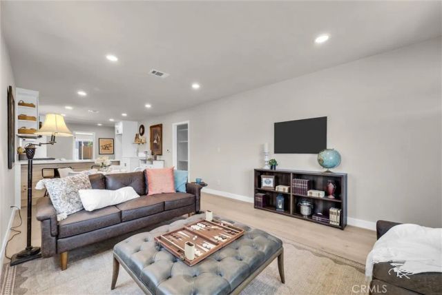1039 E Elma, Ontario, CA 91764