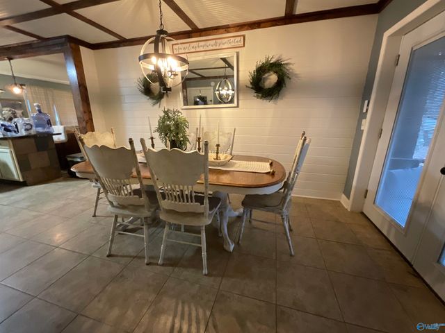 808 NW 12th Avenue, Arab, AL 35016