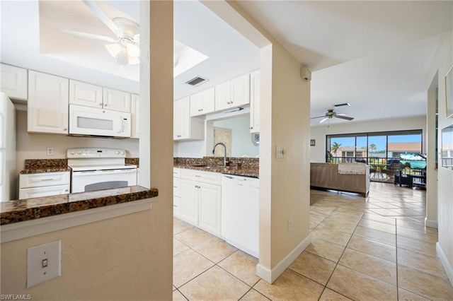 3813 SE 11th PL 1214, Cape Coral, FL 33904