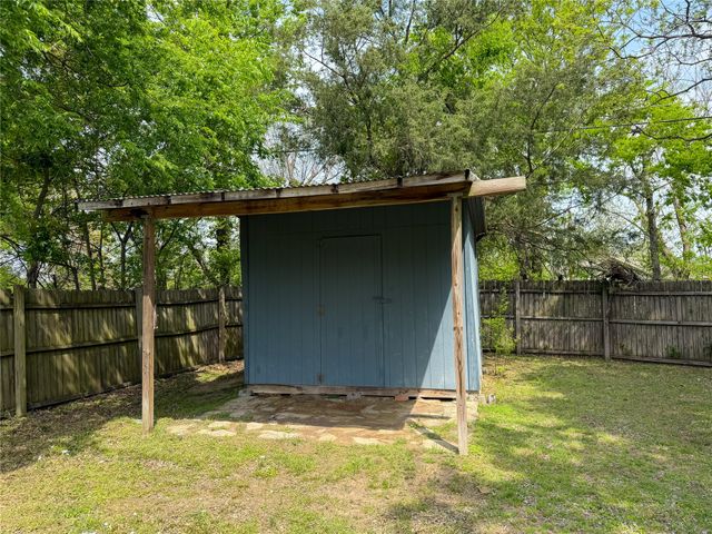 907 W Fischer Street, Sherman, TX 75092