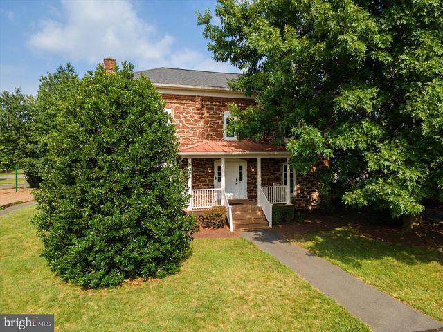 528 JARED SQ NE, Leesburg, VA 20176