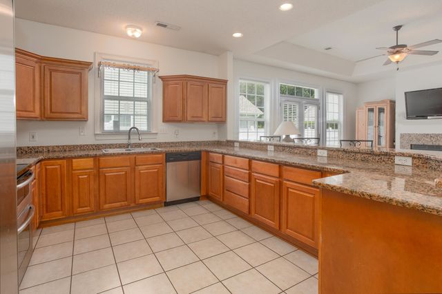 36 Easter Lilly Ct., Murrells Inlet, SC 29576