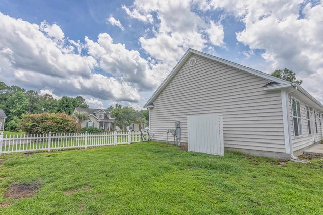 36 Easter Lilly Ct., Murrells Inlet, SC 29576