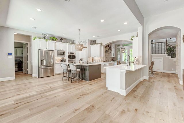 5323 Lake Hill Farm Way, Fulshear, TX 77441