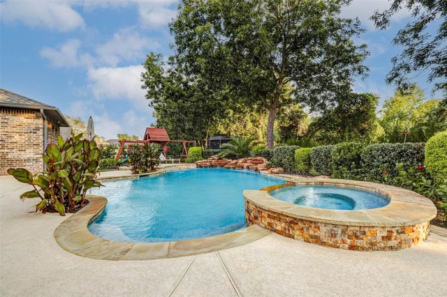 5323 Lake Hill Farm Way, Fulshear, TX 77441