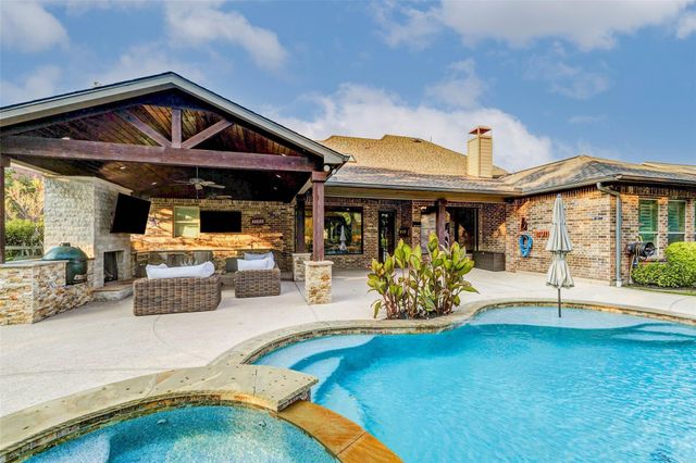 5323 Lake Hill Farm Way, Fulshear, TX 77441