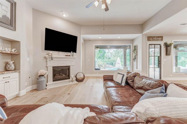 5323 Lake Hill Farm Way, Fulshear, TX 77441