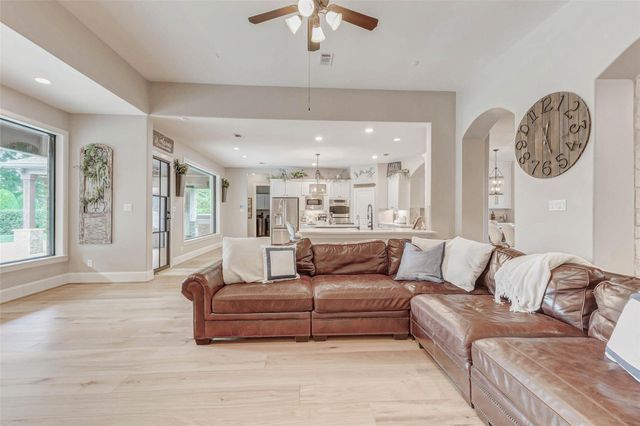 5323 Lake Hill Farm Way, Fulshear, TX 77441