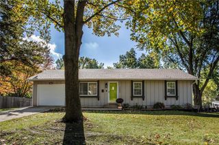 2205 Meadowlark Drive, Harrisonville, MO 64701