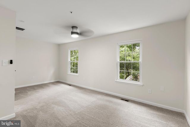 6916 FLAG HARBOR DR, District Heights, MD 20747