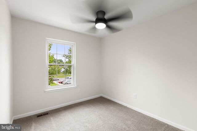 6916 FLAG HARBOR DR, District Heights, MD 20747