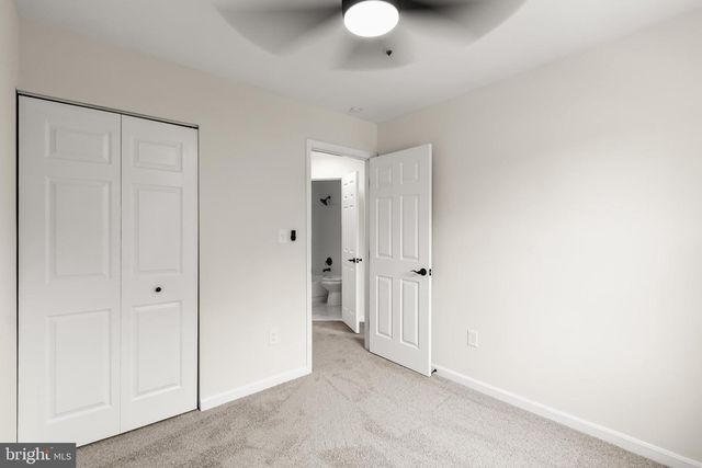 6916 FLAG HARBOR DR, District Heights, MD 20747