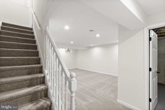 6916 FLAG HARBOR DR, District Heights, MD 20747