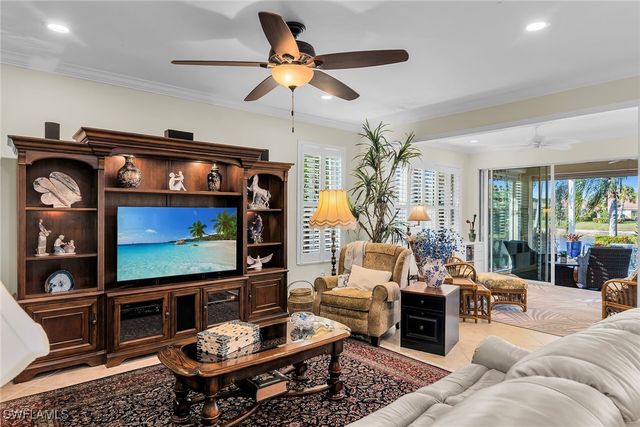 8595 Palermo CT, Naples, FL 34114