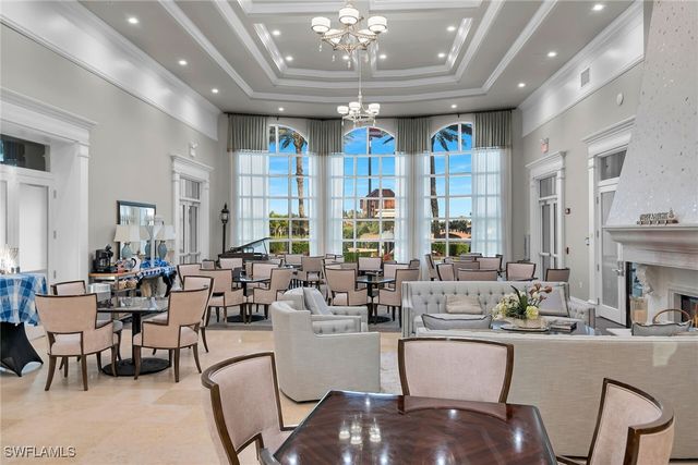 8595 Palermo CT, Naples, FL 34114