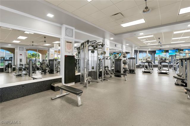 8595 Palermo CT, Naples, FL 34114