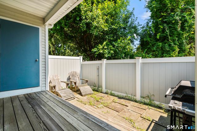 175 South End Road F37, East Haven, CT 06512